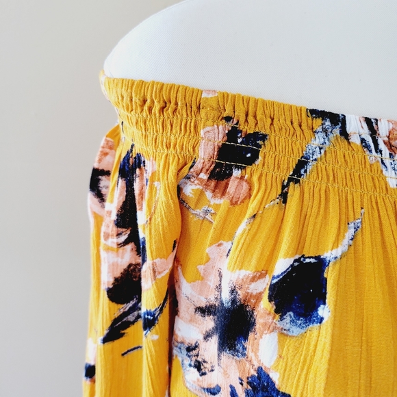 One Clothing floral off shoulder blouse size large - Picture 2 of 8